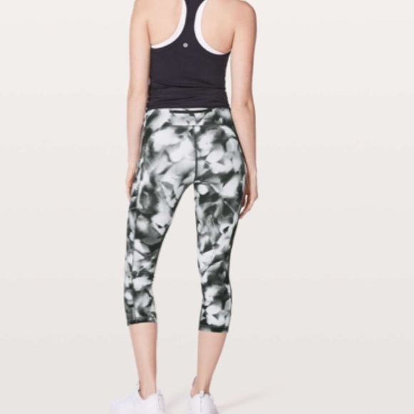Lululemon Speed Up Crop 21" Blush Blossom Alpine - Picture 7 of 8